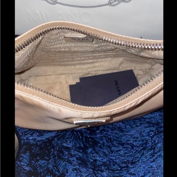 Prada 2005 re edition - Picture 4 of 8